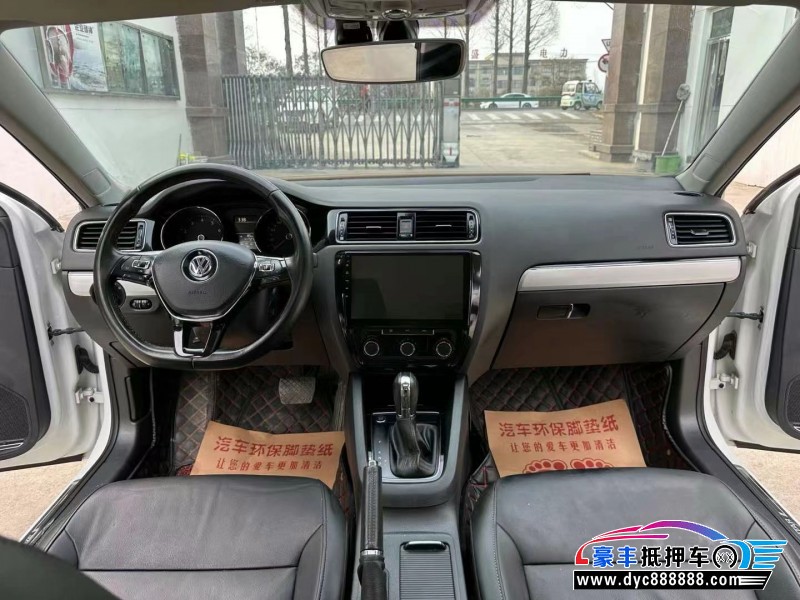 18年大众速腾轿车抵押车出售