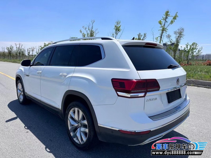 18年大众途昂轿车抵押车出售