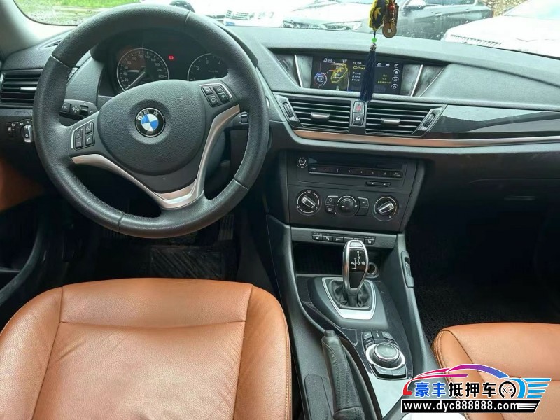 15年宝马X1轿车抵押车出售