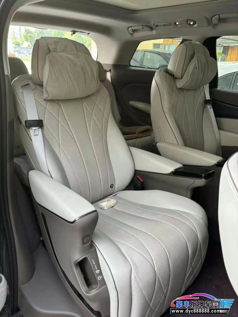 23年腾势D9轿车抵押车出售