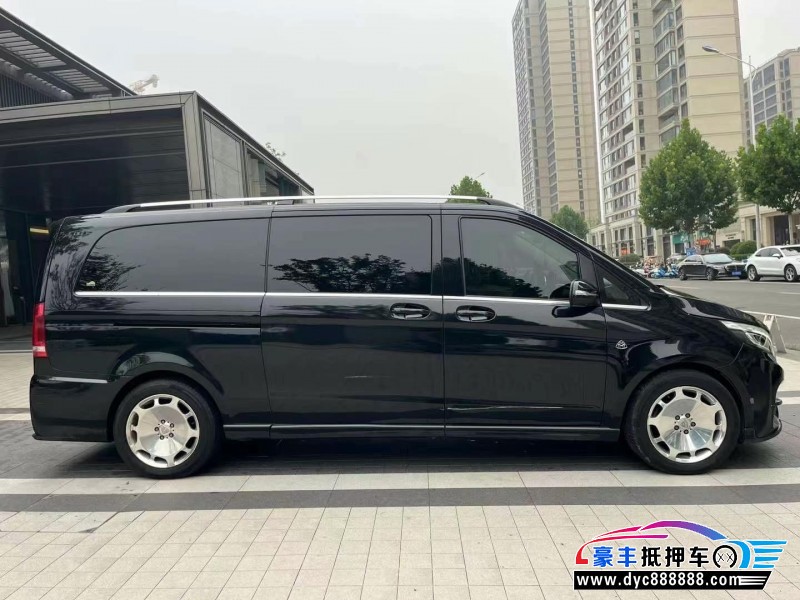 19年奔驰V轿车抵押车出售