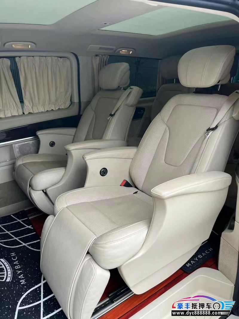 19年奔驰V轿车抵押车出售