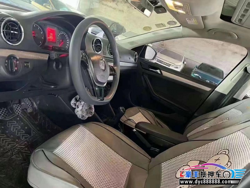 17年大众捷达轿车抵押车出售