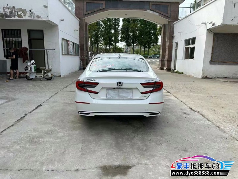 21年本田雅阁轿车抵押车出售