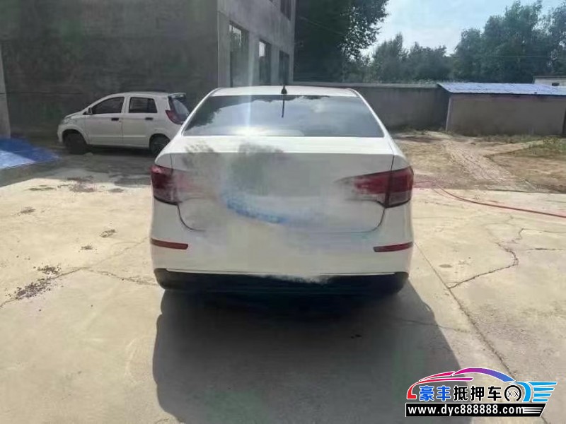 16年起亚K2轿车抵押车出售