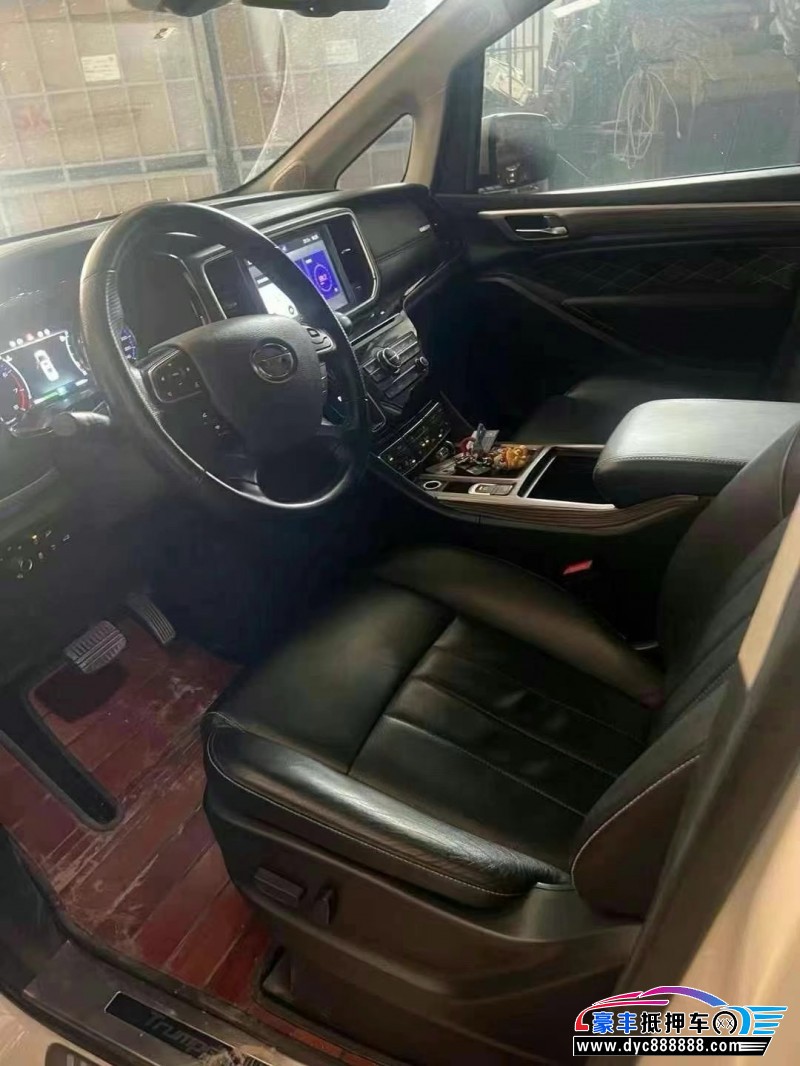 20年传祺M8轿车抵押车出售