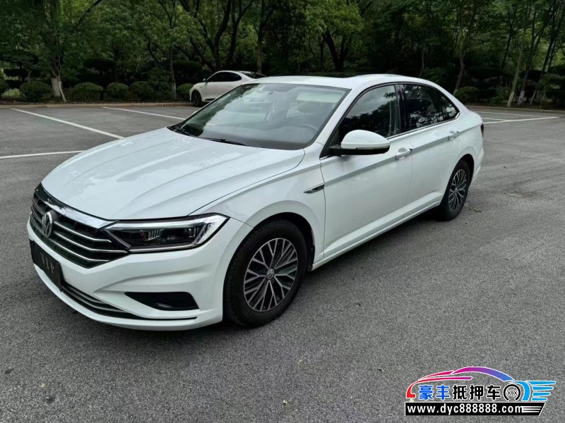 21年大众速腾轿车抵押车出售