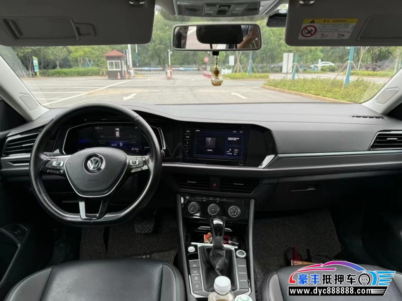 21年大众速腾轿车抵押车出售