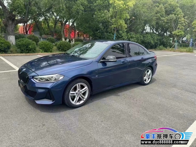 21年宝马1系轿车抵押车出售