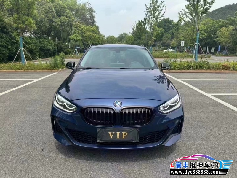 21年宝马1系轿车抵押车出售