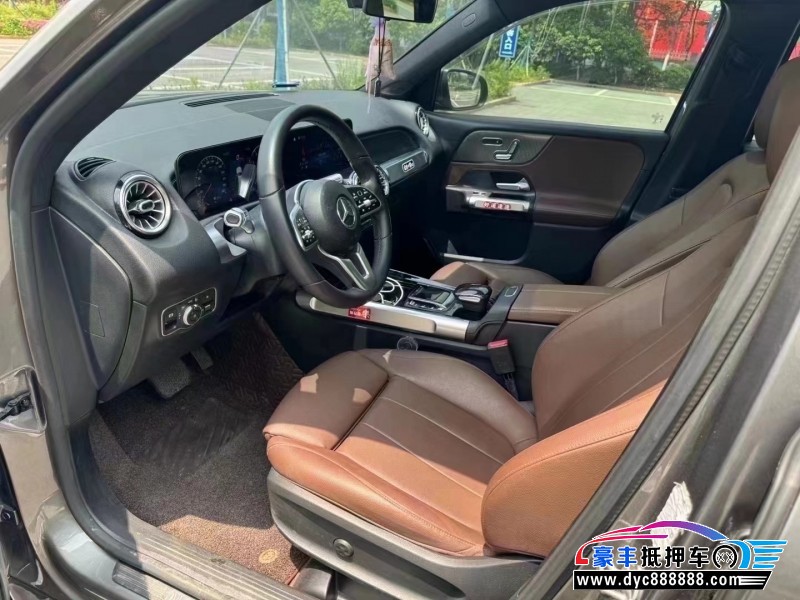 21年奔驰GLB轿车抵押车出售