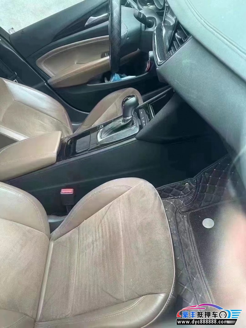 18年别克君威轿车抵押车出售