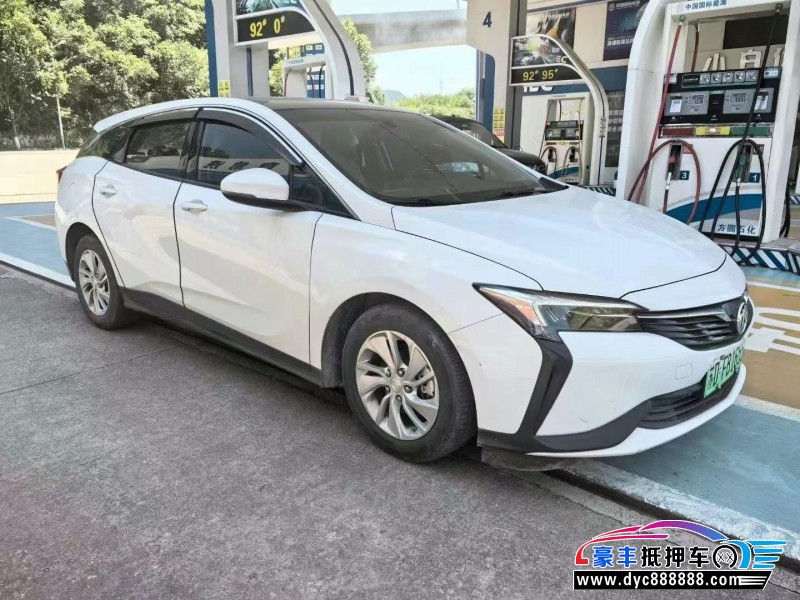 22年别克微蓝轿车抵押车出售