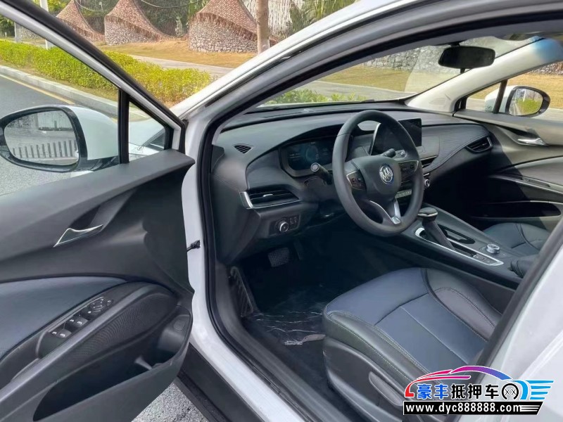 24年别克微蓝轿车抵押车出售