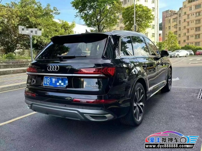 23年奥迪Q7轿车抵押车出售