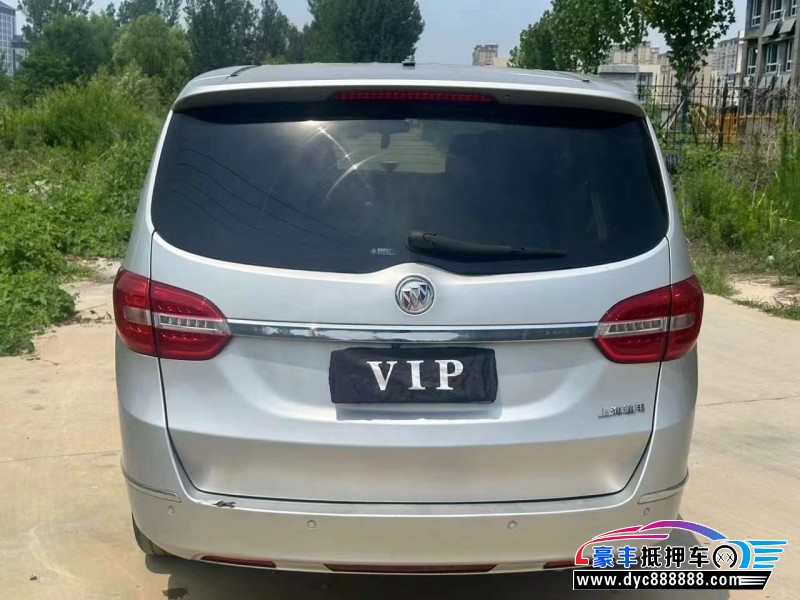 15年别克GL8轿车抵押车出售