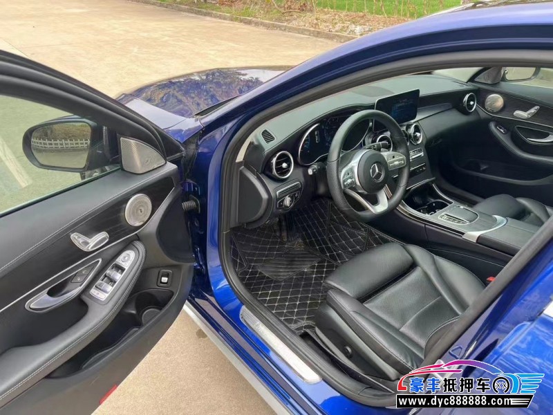 21年奔驰C轿车抵押车出售