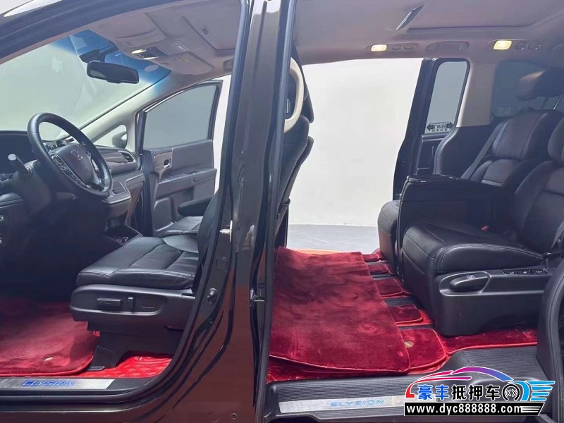 17年本田艾力绅轿车抵押车出售