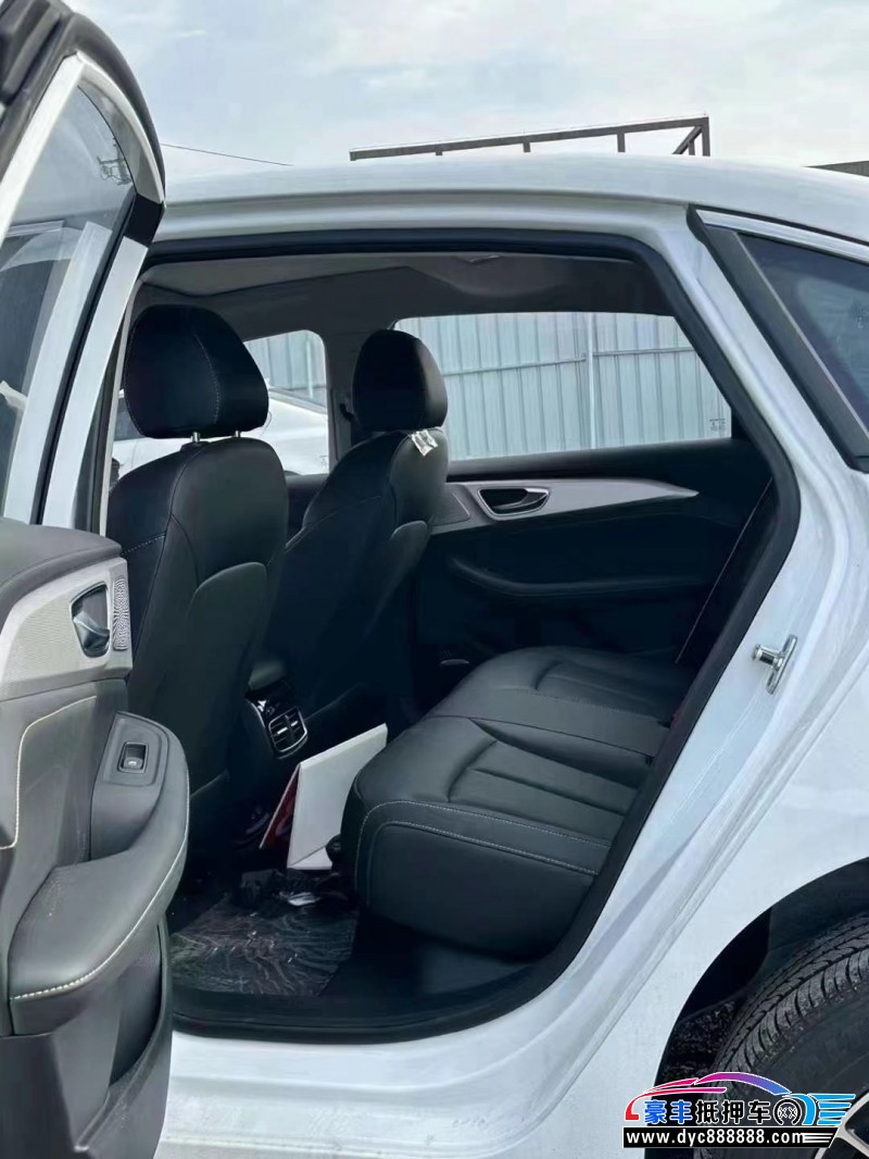 23年荣威i6轿车抵押车出售