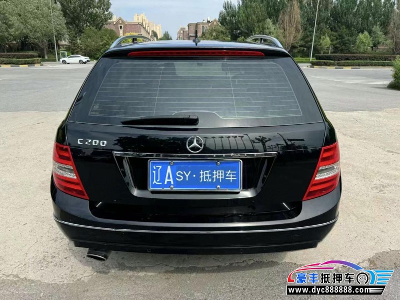 13年奔驰C轿车抵押车出售