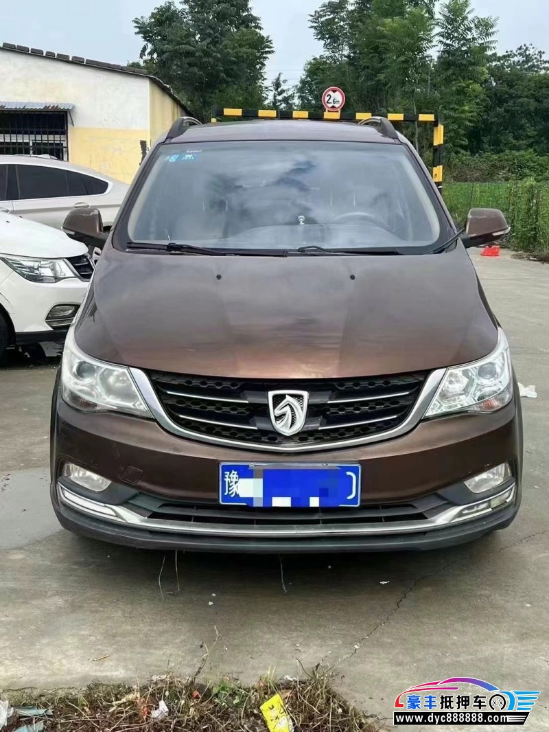 16年宝骏730轿车抵押车出售