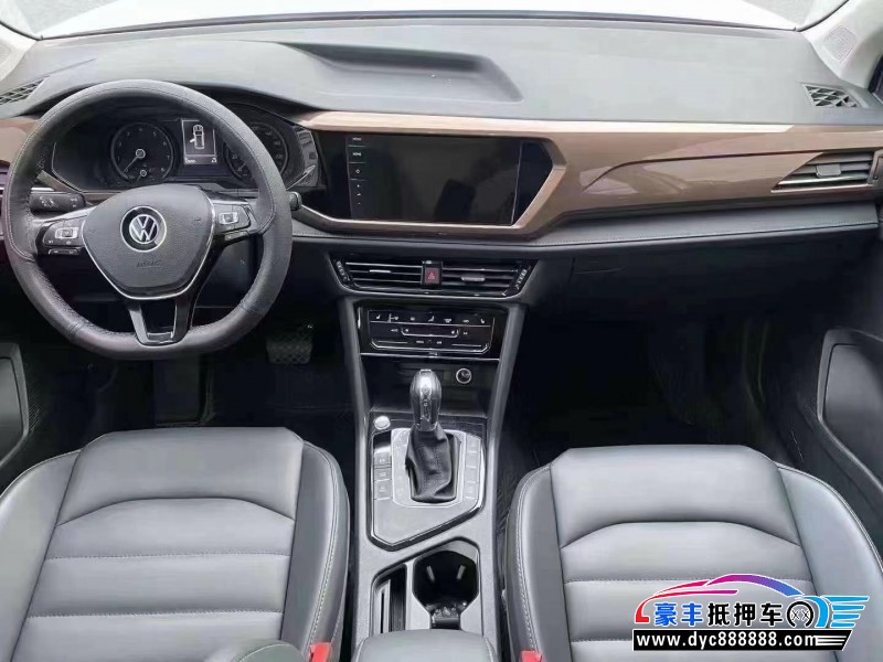 22年大众途岳轿车抵押车出售