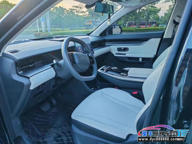 22年捷途大圣轿车抵押车出售