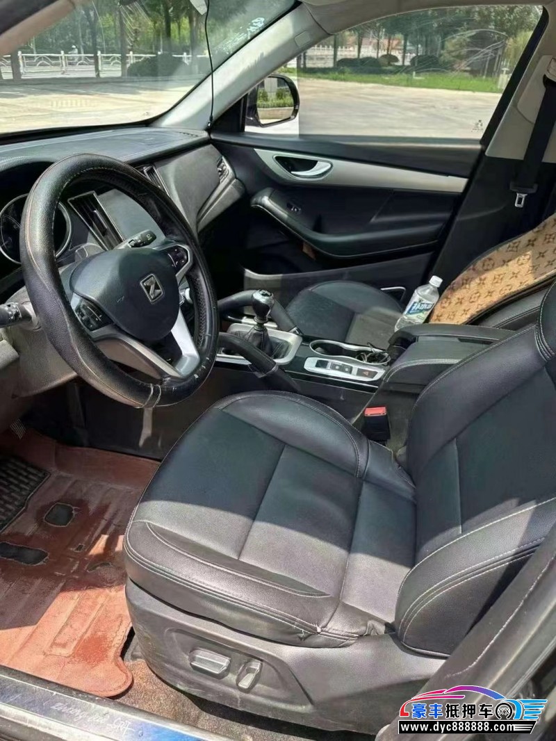 16年众泰SR7轿车抵押车出售