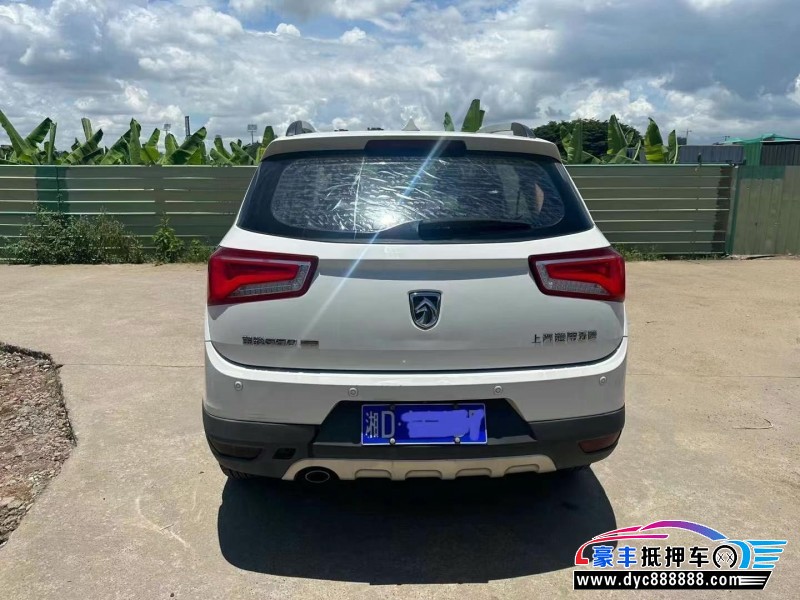 17年宝骏560轿车抵押车出售