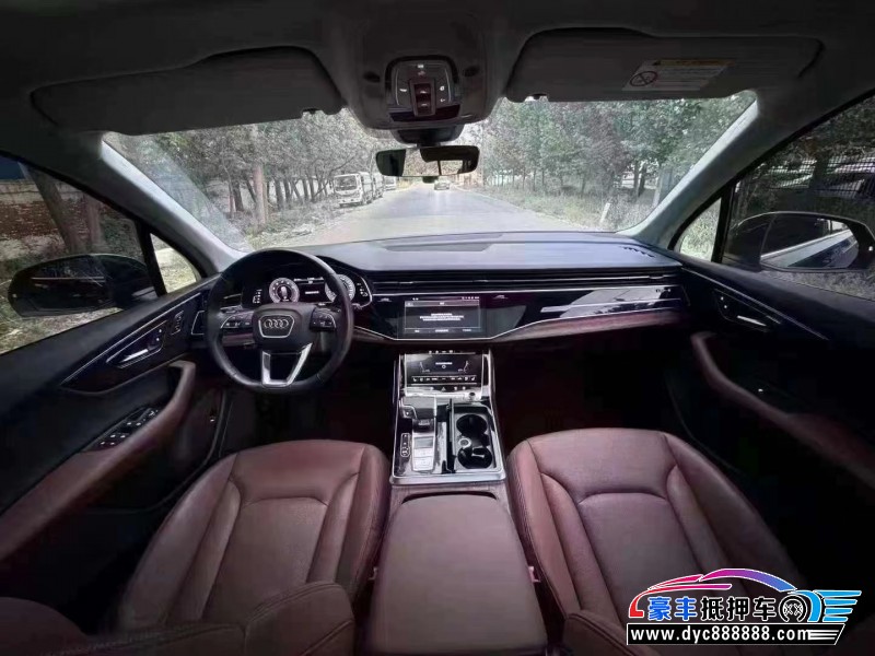 22年奥迪Q7轿车抵押车出售