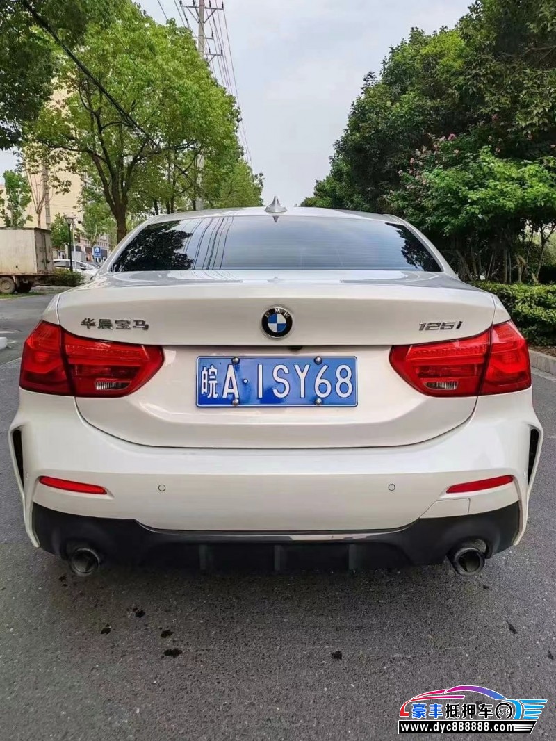 21年宝马1系轿车抵押车出售