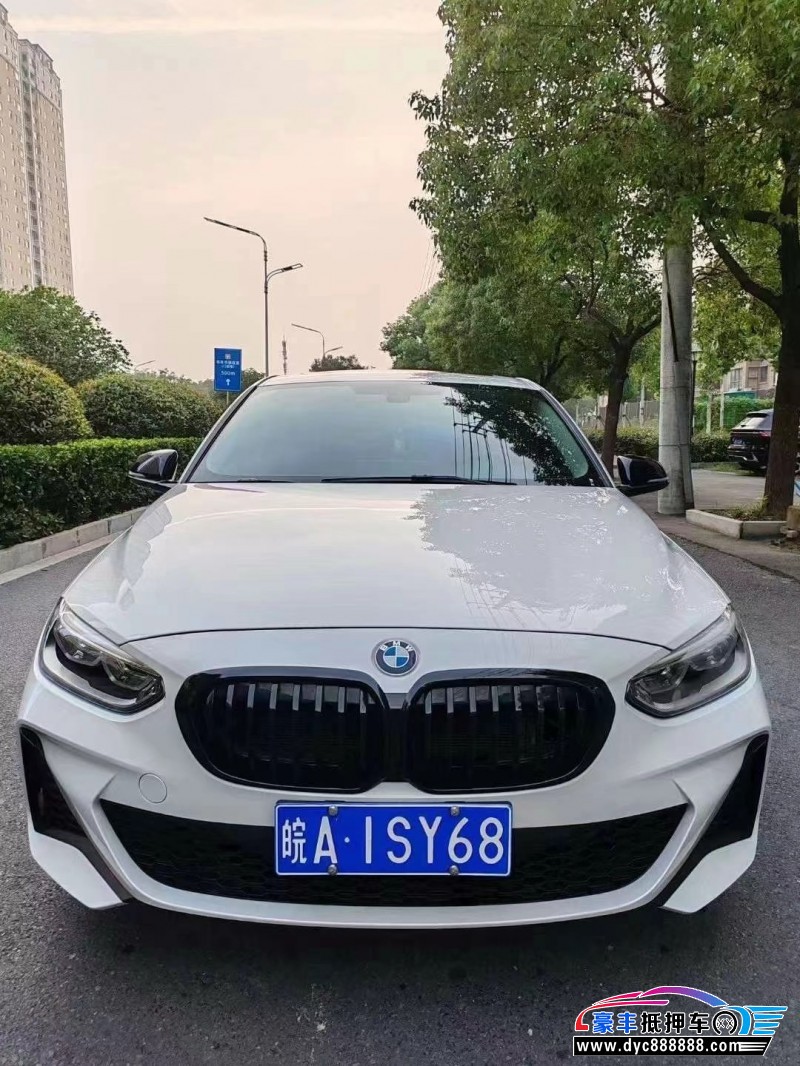 21年宝马1系轿车抵押车出售