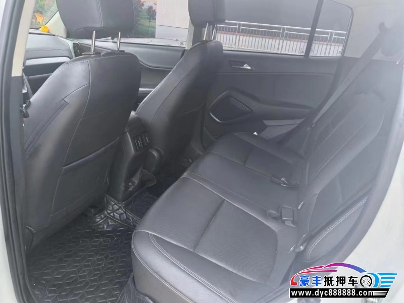 22年现代ix35轿车抵押车出售