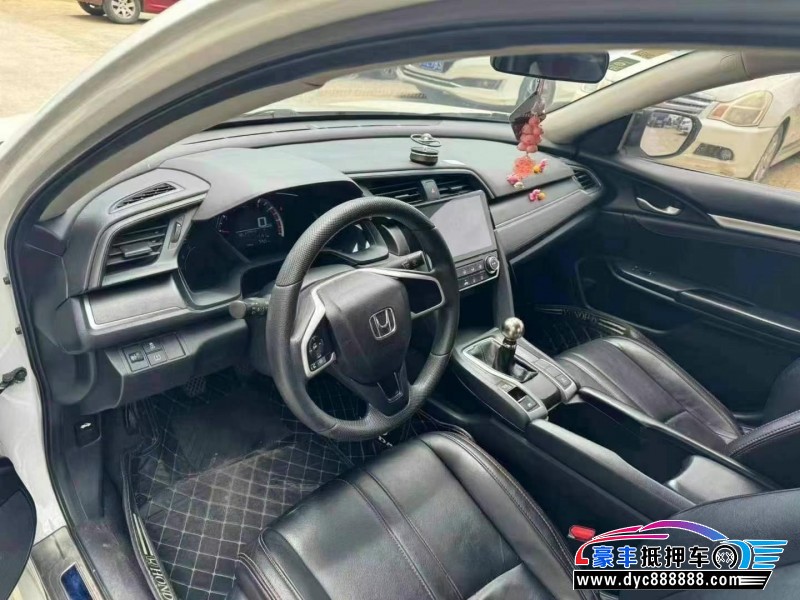 17年本田思域轿车抵押车出售