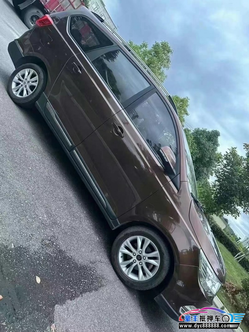 16年宝骏730轿车抵押车出售