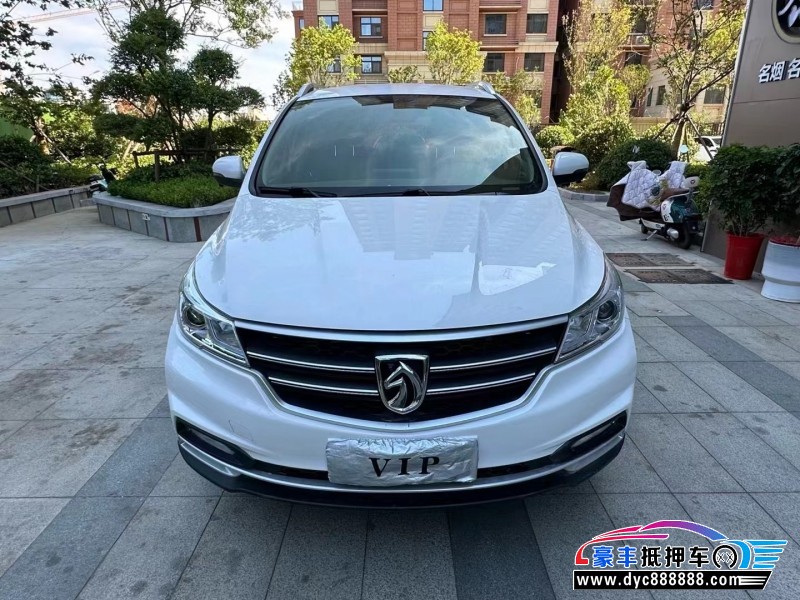 22年宝骏730轿车抵押车出售