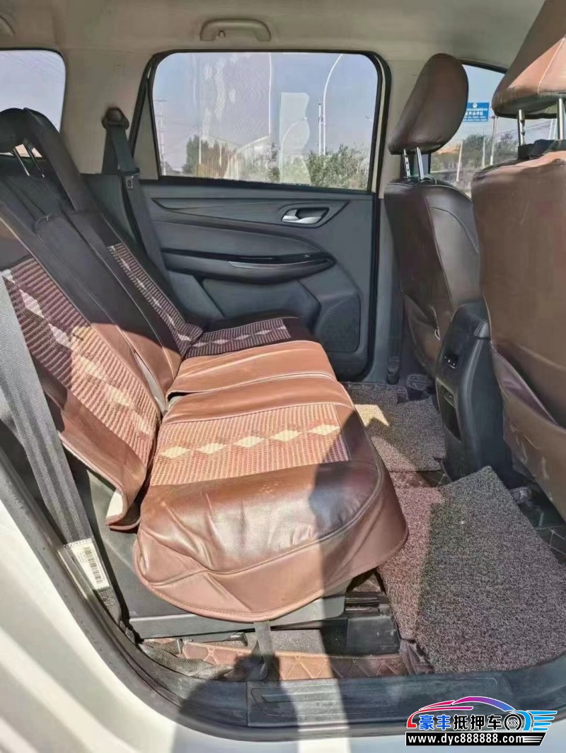 19年宝骏730轿车抵押车出售