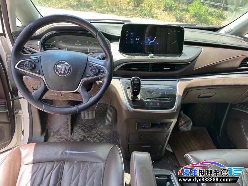 21年别克GL8轿车抵押车出售