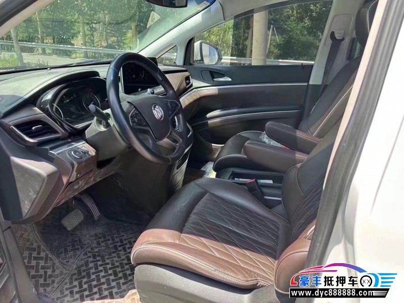 21年别克GL8轿车抵押车出售