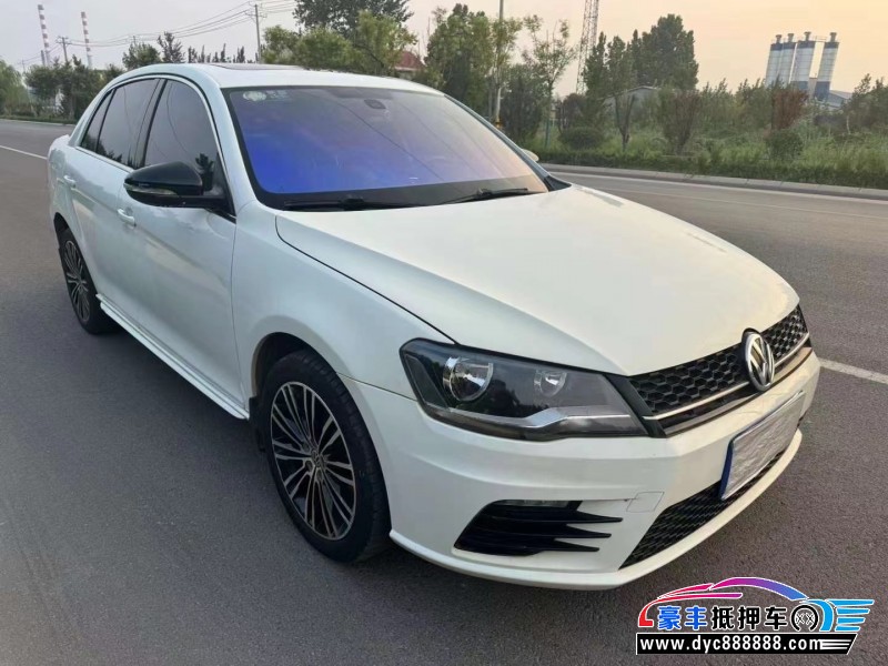 14年大众宝来轿车抵押车出售