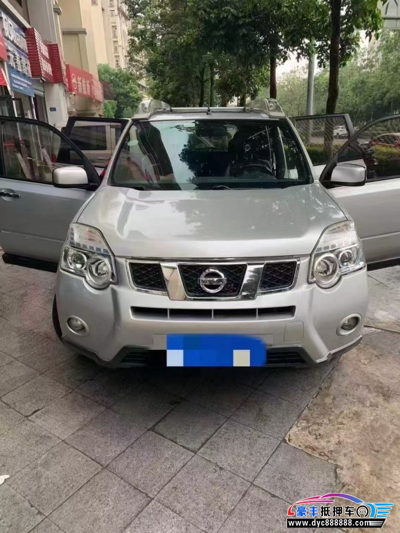 14年日产奇骏SUV抵押车出售