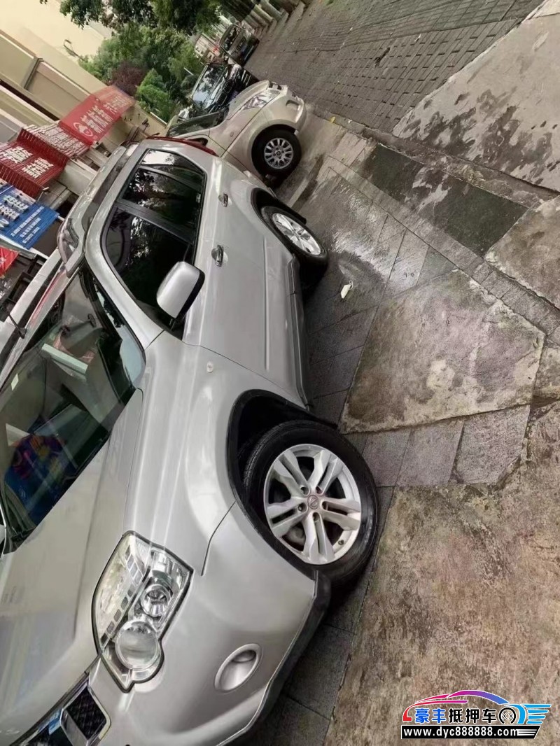 14年日产奇骏SUV抵押车出售