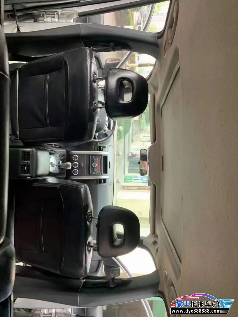 14年日产奇骏SUV抵押车出售