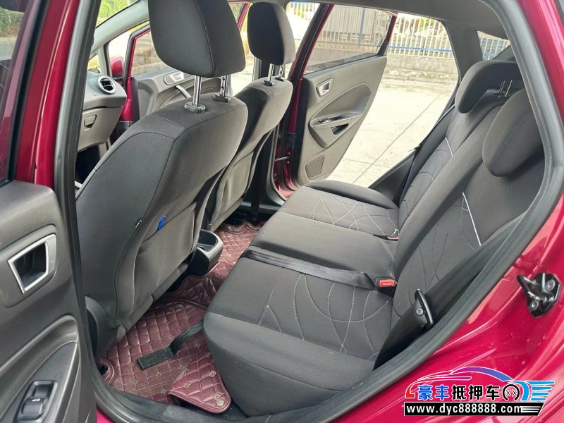 14年福特嘉年华轿车抵押车出售