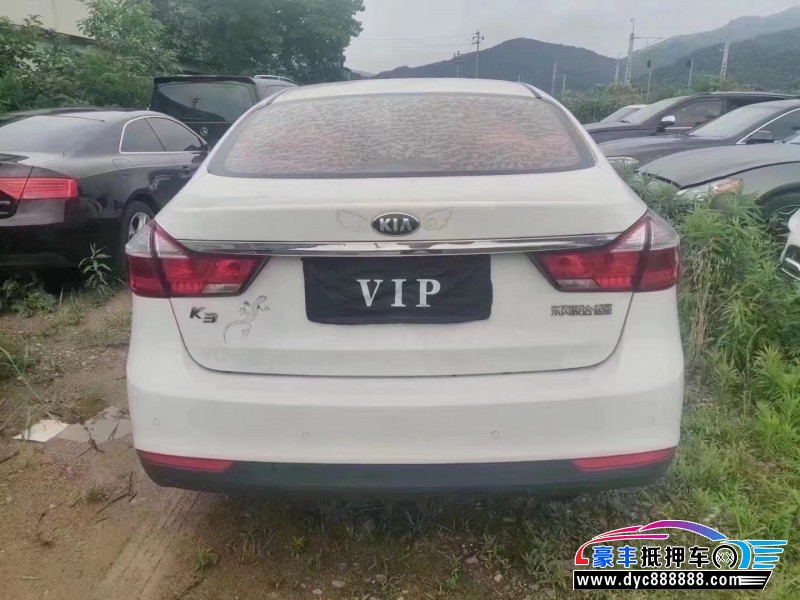 18年起亚K3轿车抵押车出售