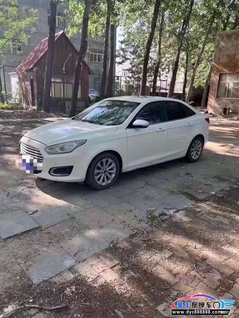 17年福特福克斯轿车抵押车出售