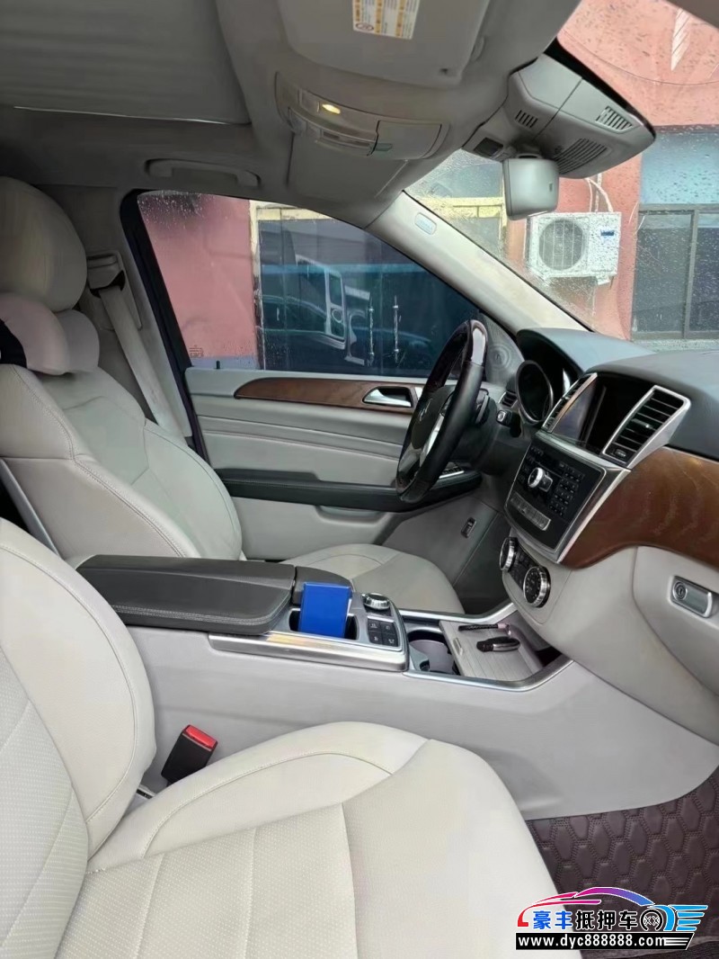 15年奔驰ML轿车抵押车出售