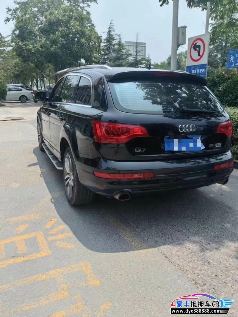 12年奥迪Q7轿车抵押车出售