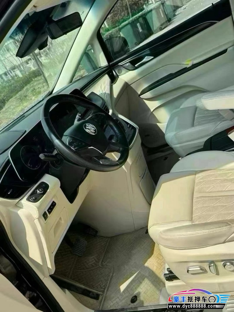 21年别克GL8轿车抵押车出售