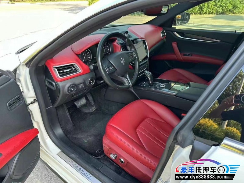 21年玛莎拉蒂Ghibli轿车抵押车出售